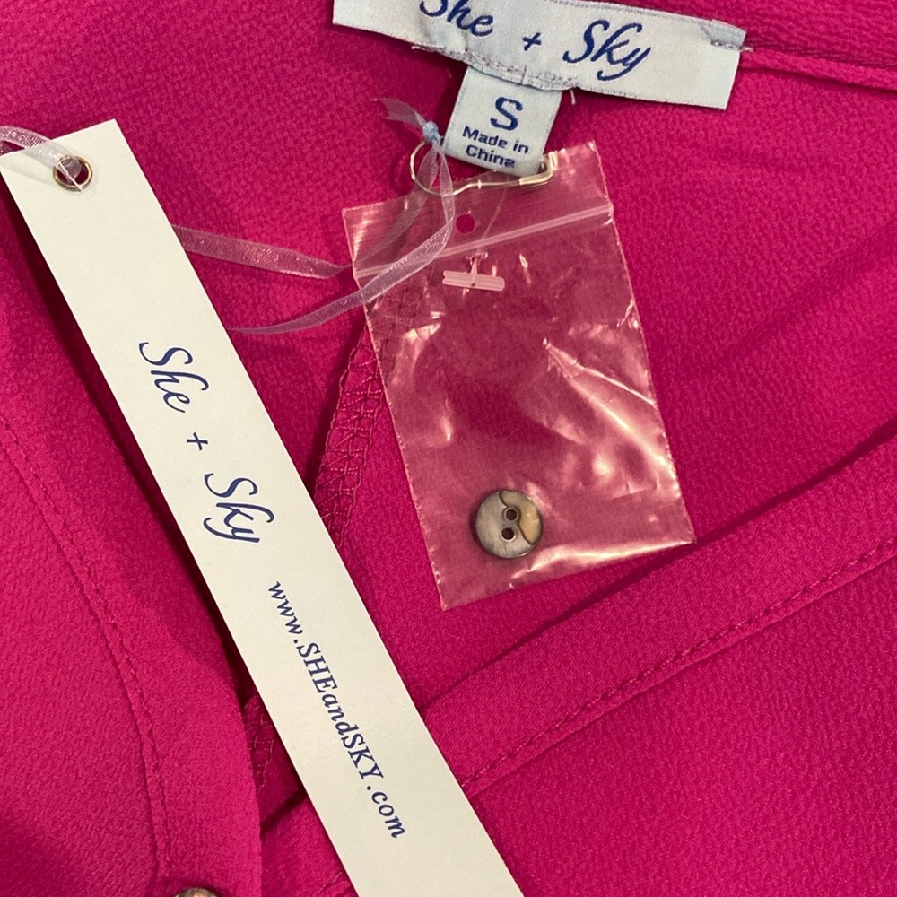 NWT She + Sky Fuchsia Button Front Blouse - Small, Medium, Large‎ - Picture 8 of 9